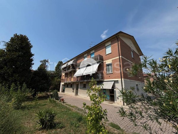 negozio in affitto a Reggio nell'Emilia in zona Gavassa