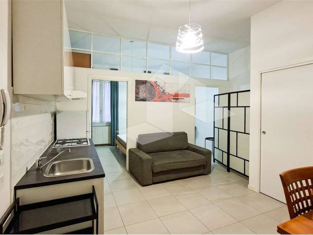 appartamento in affitto a Reggio nell'Emilia in zona Città Storica