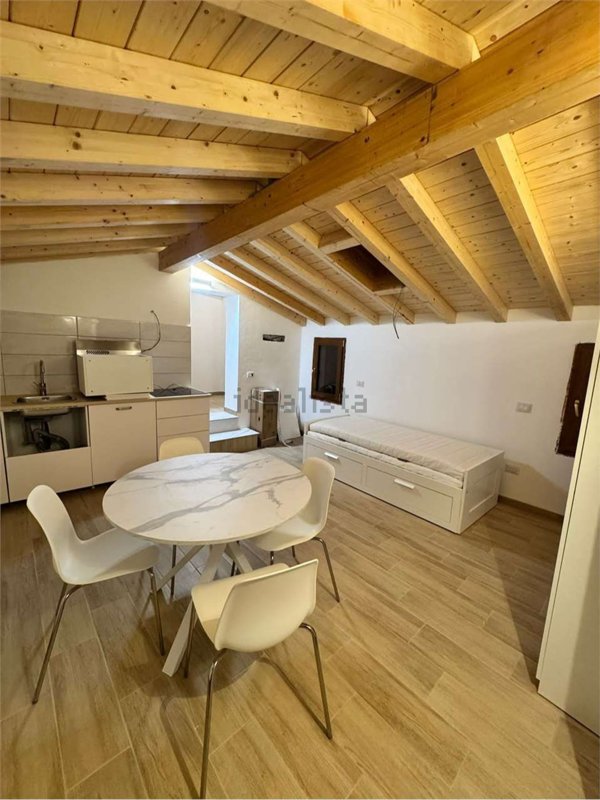 appartamento in affitto a Reggio nell'Emilia in zona Città Storica