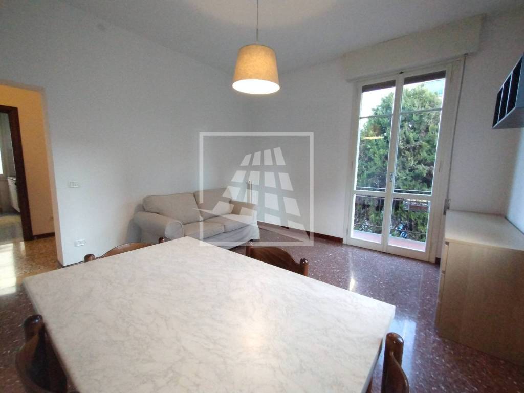 appartamento a Reggio nell'Emilia in zona San Pellegrino / Villa Canali