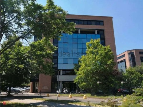 ufficio in affitto a Reggio nell'Emilia in zona Tribunale
