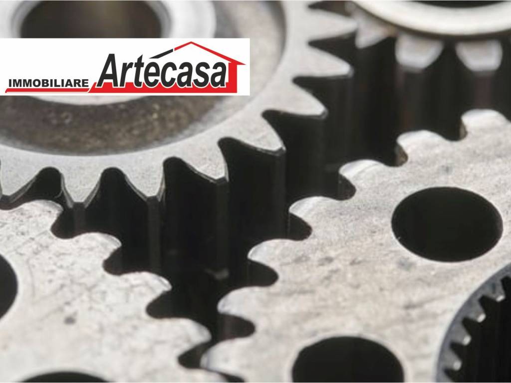 locale commerciale in affitto a Reggio nell'Emilia in zona Mancasale