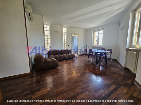 appartamento in affitto a Reggio nell'Emilia in zona Città Storica