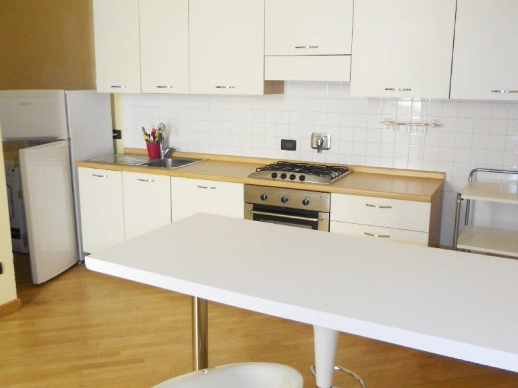 appartamento in affitto a Reggio nell'Emilia in zona Città Storica