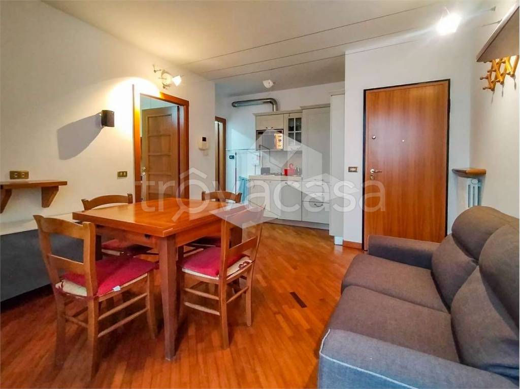 appartamento in affitto a Reggio nell'Emilia in zona Città Storica