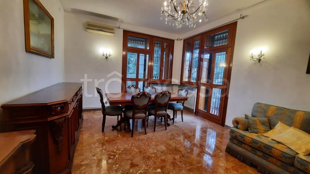 appartamento in affitto a Reggio nell'Emilia