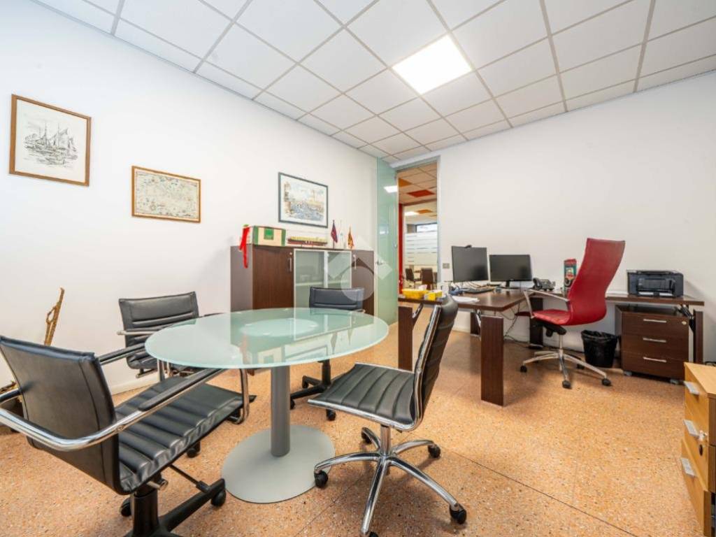 ufficio in affitto a Reggio nell'Emilia in zona Mancasale