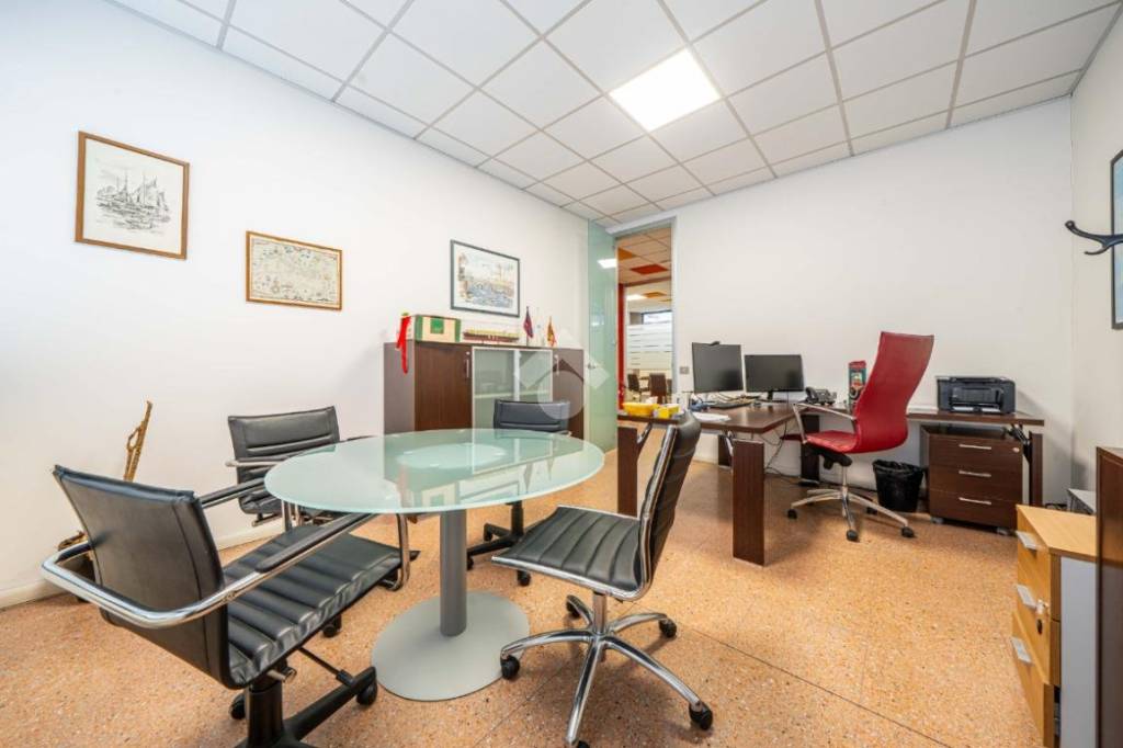 ufficio in affitto a Reggio nell'Emilia in zona Mancasale