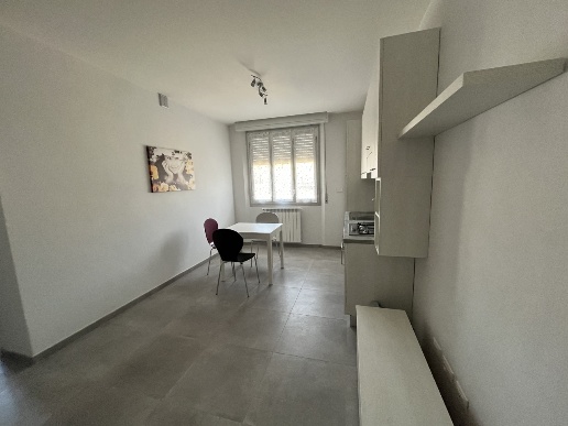 appartamento in affitto a Reggio nell'Emilia in zona Città Storica