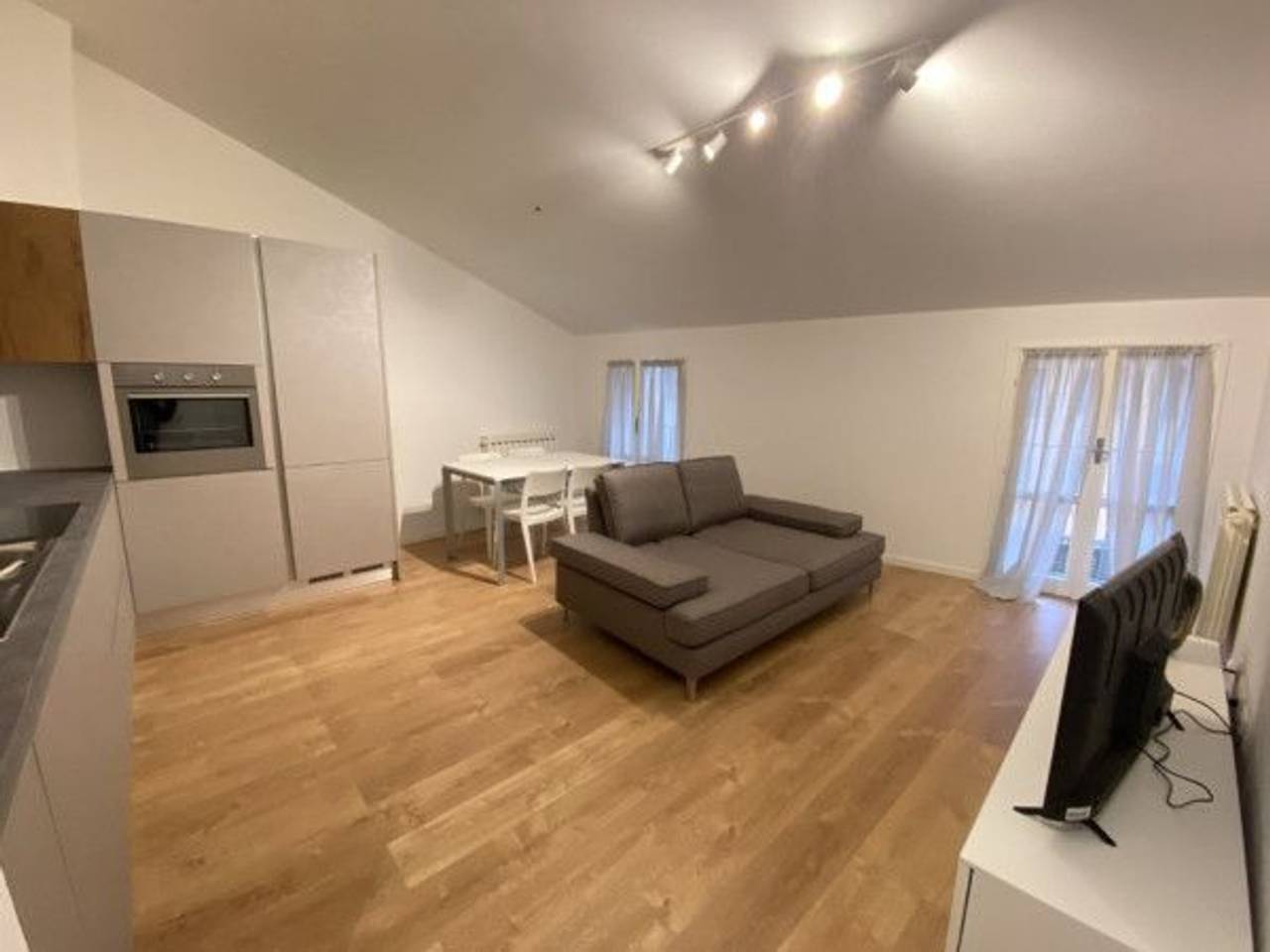 appartamento in affitto a Reggio nell'Emilia in zona Città Storica