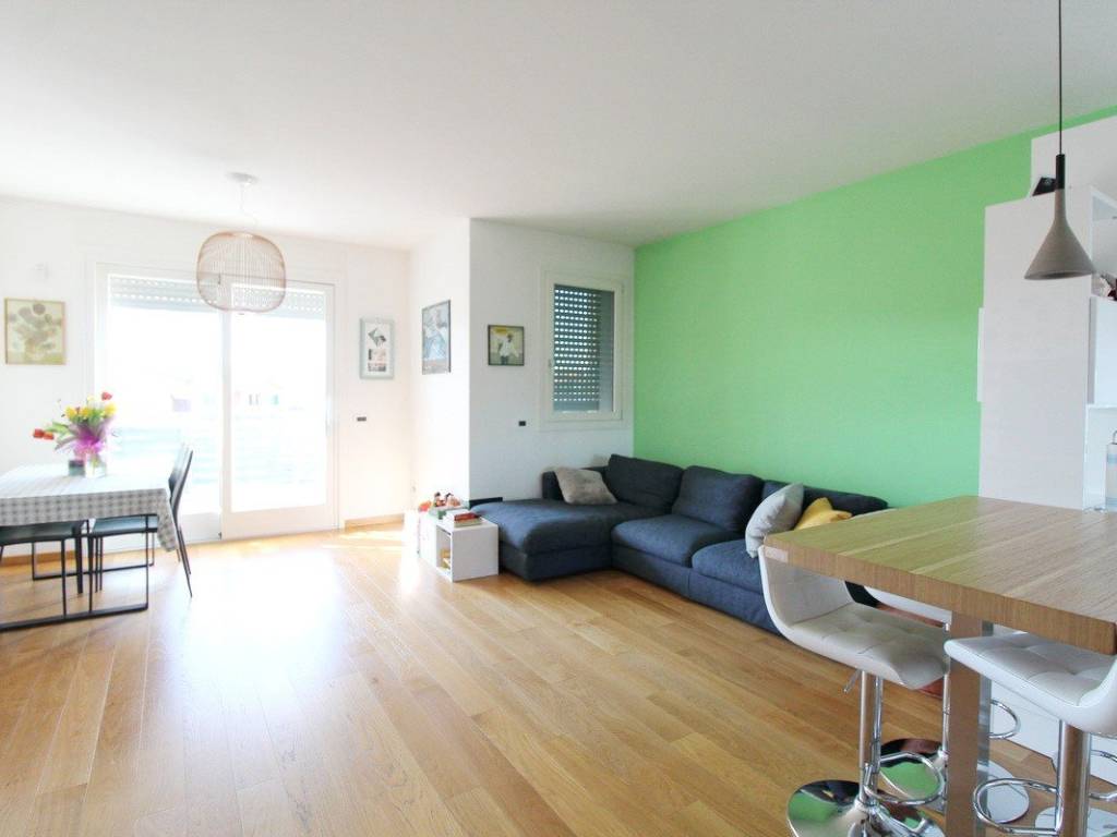 appartamento in affitto a Reggio nell'Emilia