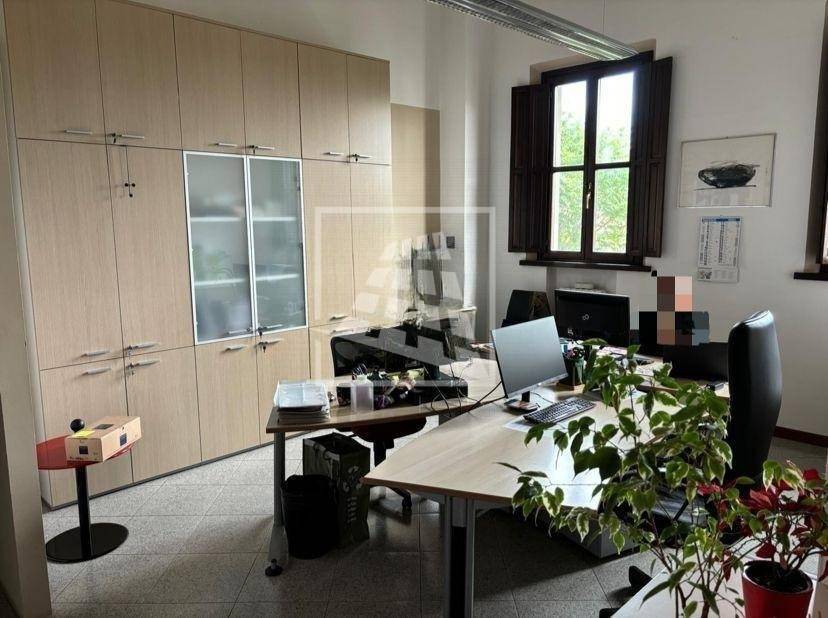 ufficio in affitto a Reggio nell'Emilia in zona Città Storica