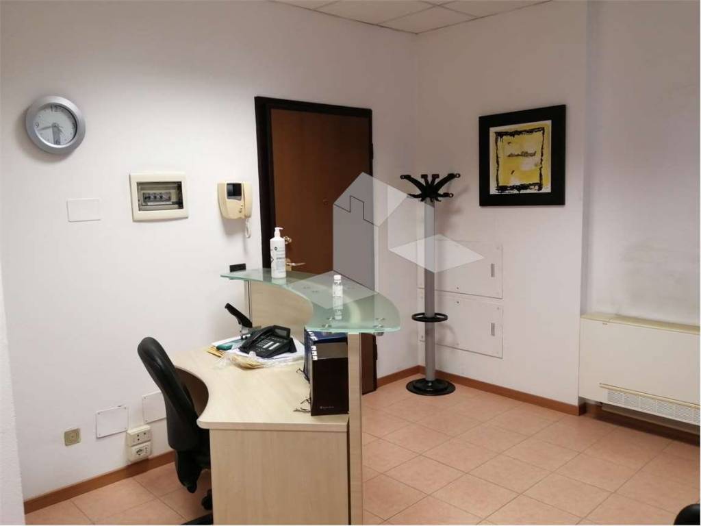 ufficio in affitto a Reggio nell'Emilia in zona Tribunale