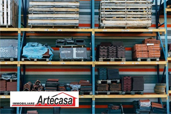 locale commerciale in affitto a Reggio nell'Emilia in zona Mancasale