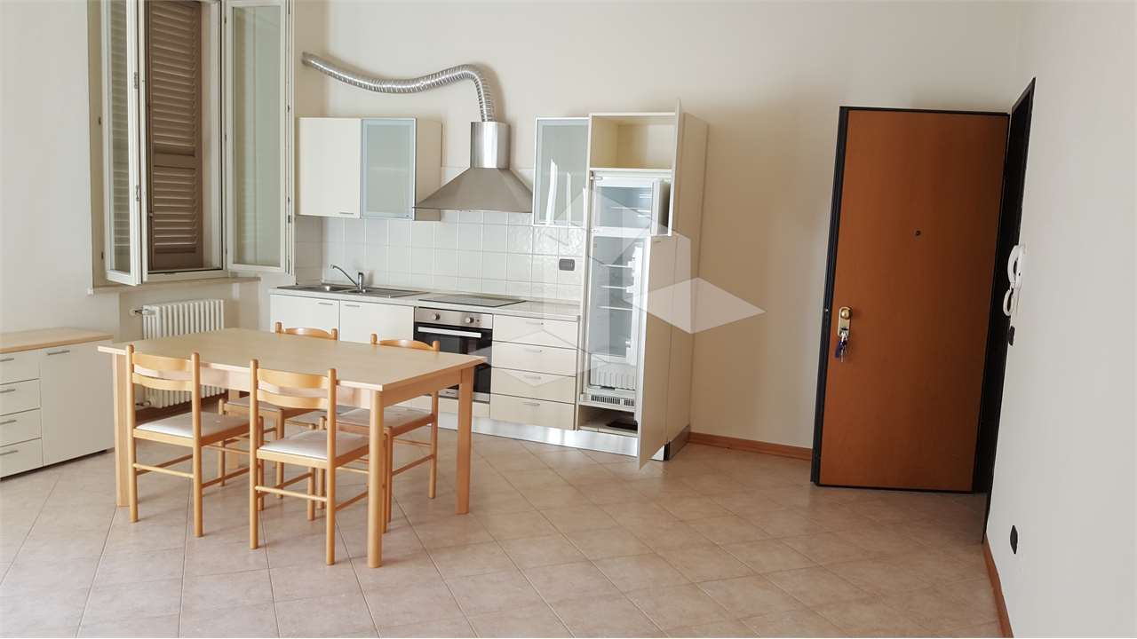 appartamento in affitto a Reggio nell'Emilia in zona Città Storica