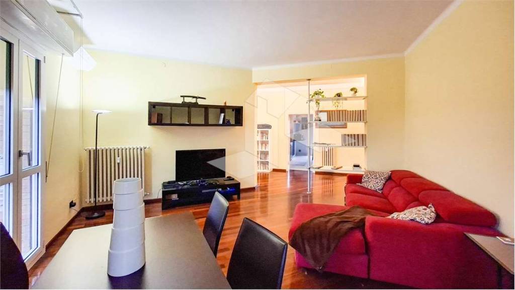 appartamento in affitto a Reggio nell'Emilia in zona Città Storica