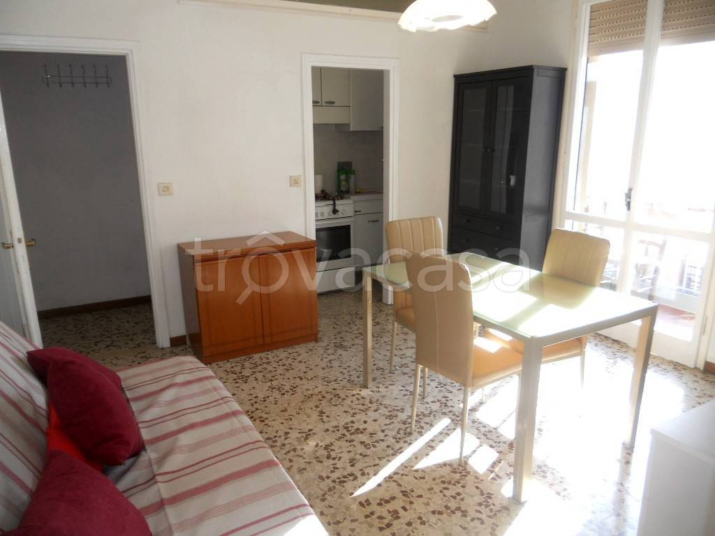 appartamento in affitto a Reggio nell'Emilia in zona Carrozzone