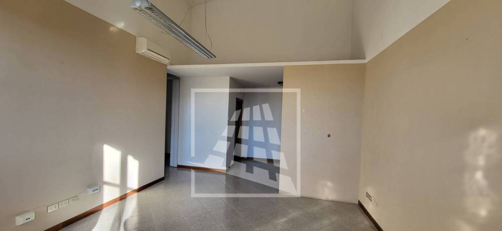 ufficio in affitto a Reggio nell'Emilia in zona Città Storica