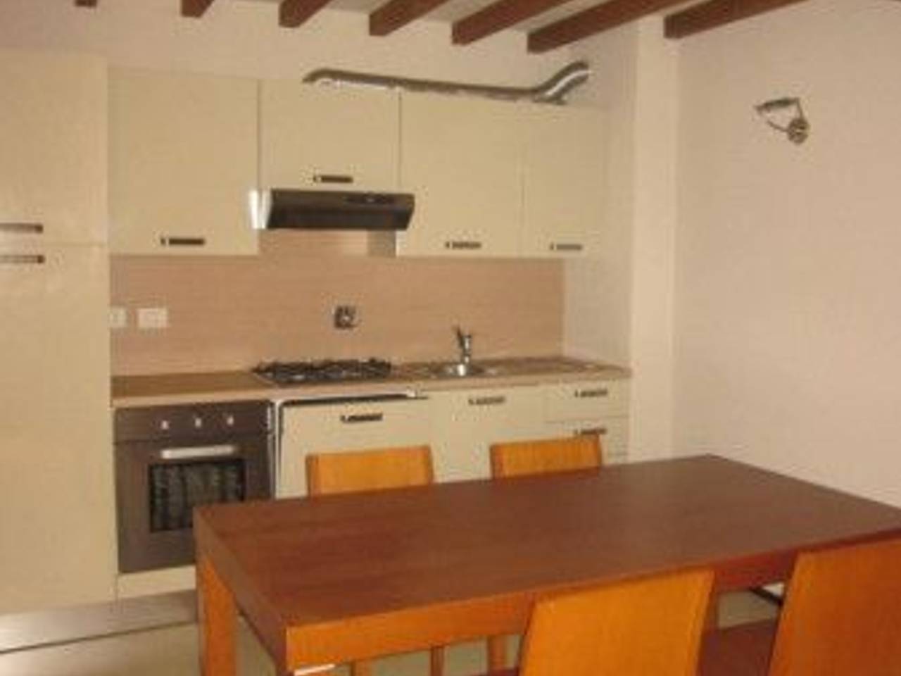 appartamento in affitto a Reggio nell'Emilia in zona Città Storica