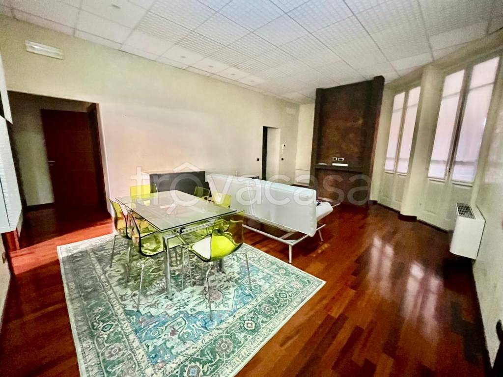 appartamento in affitto a Reggio nell'Emilia in zona Città Storica