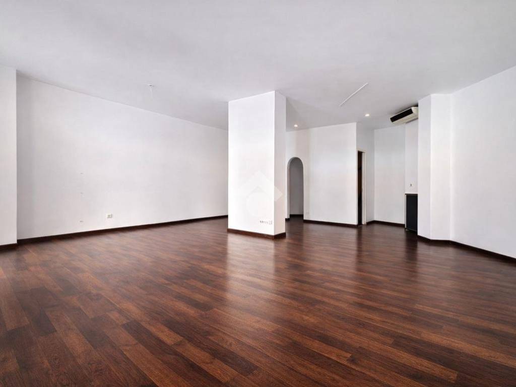 appartamento in affitto a Reggio nell'Emilia in zona Città Storica