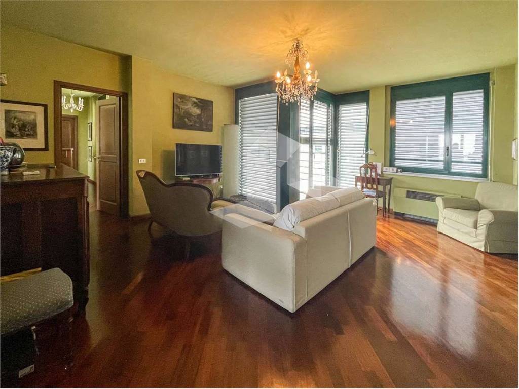 appartamento in affitto a Reggio nell'Emilia in zona Ospizio