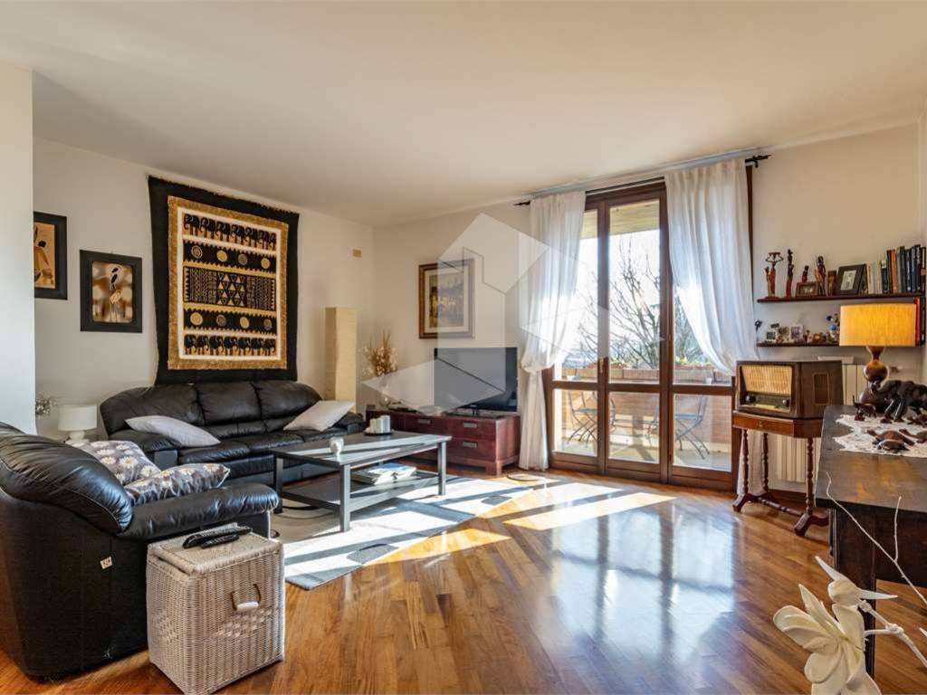 appartamento in affitto a Reggio nell'Emilia in zona Rivalta