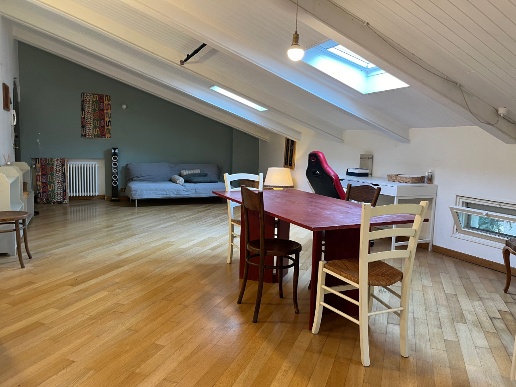 appartamento in affitto a Reggio nell'Emilia in zona Città Storica