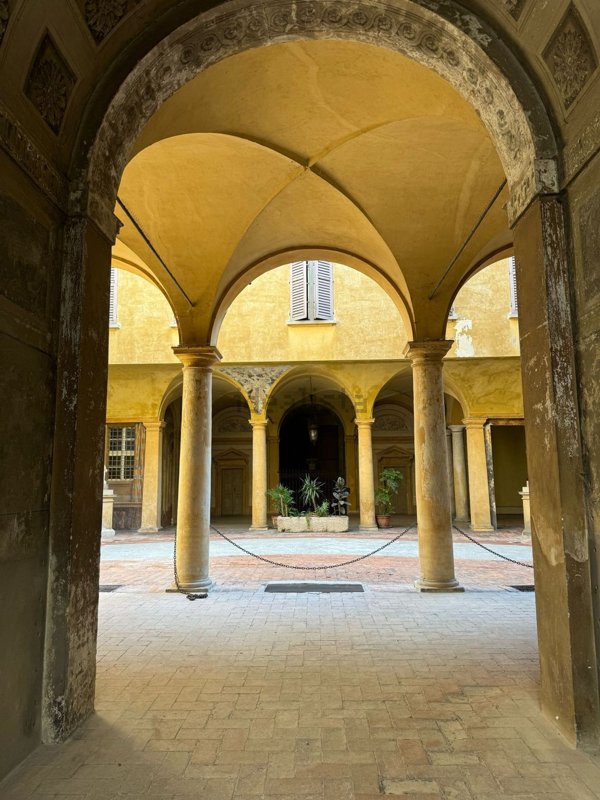 appartamento in affitto a Reggio nell'Emilia in zona Città Storica