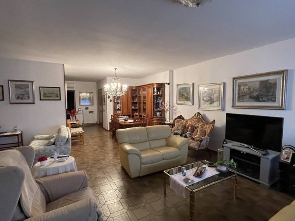 appartamento in affitto a Reggio nell'Emilia in zona Città Storica