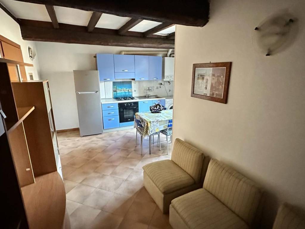 appartamento in affitto a Reggio nell'Emilia in zona Santa Croce