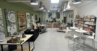 negozio in affitto a Reggio nell'Emilia in zona Città Storica