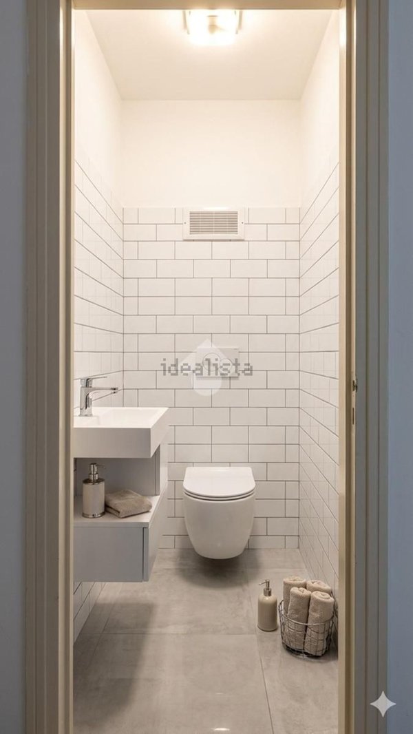 negozio in affitto a Reggio nell'Emilia in zona Città Storica