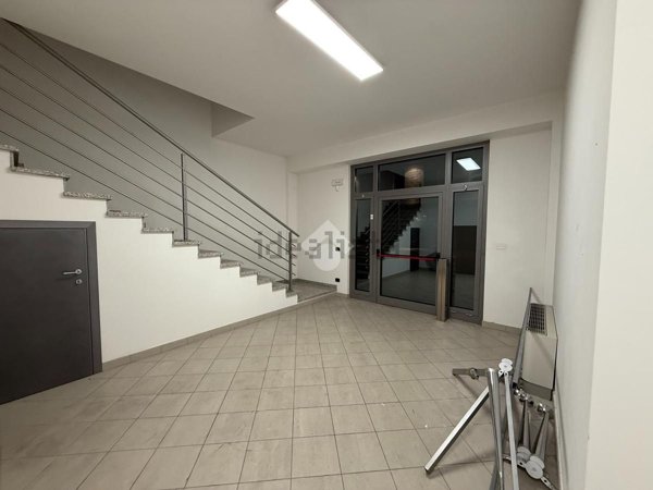 locale commerciale in affitto a Reggio nell'Emilia in zona Mancasale