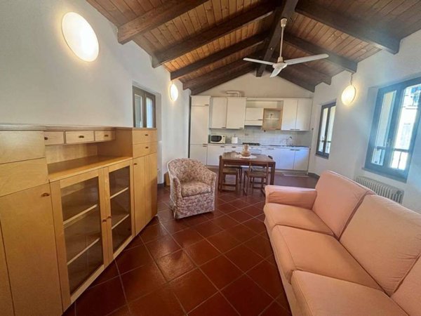 appartamento in affitto a Reggio nell'Emilia in zona Città Storica