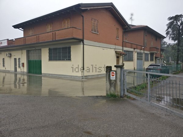 capannone in affitto a Reggio nell'Emilia in zona Santa Croce