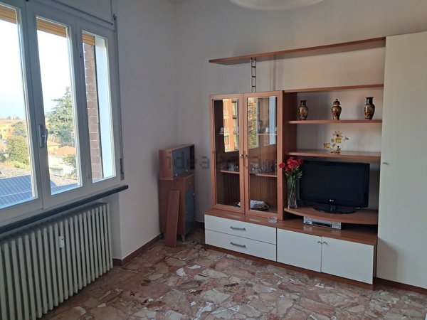 appartamento in affitto a Reggio nell'Emilia in zona Città Storica