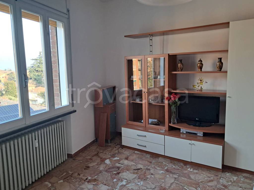 appartamento in affitto a Reggio nell'Emilia in zona Città Storica