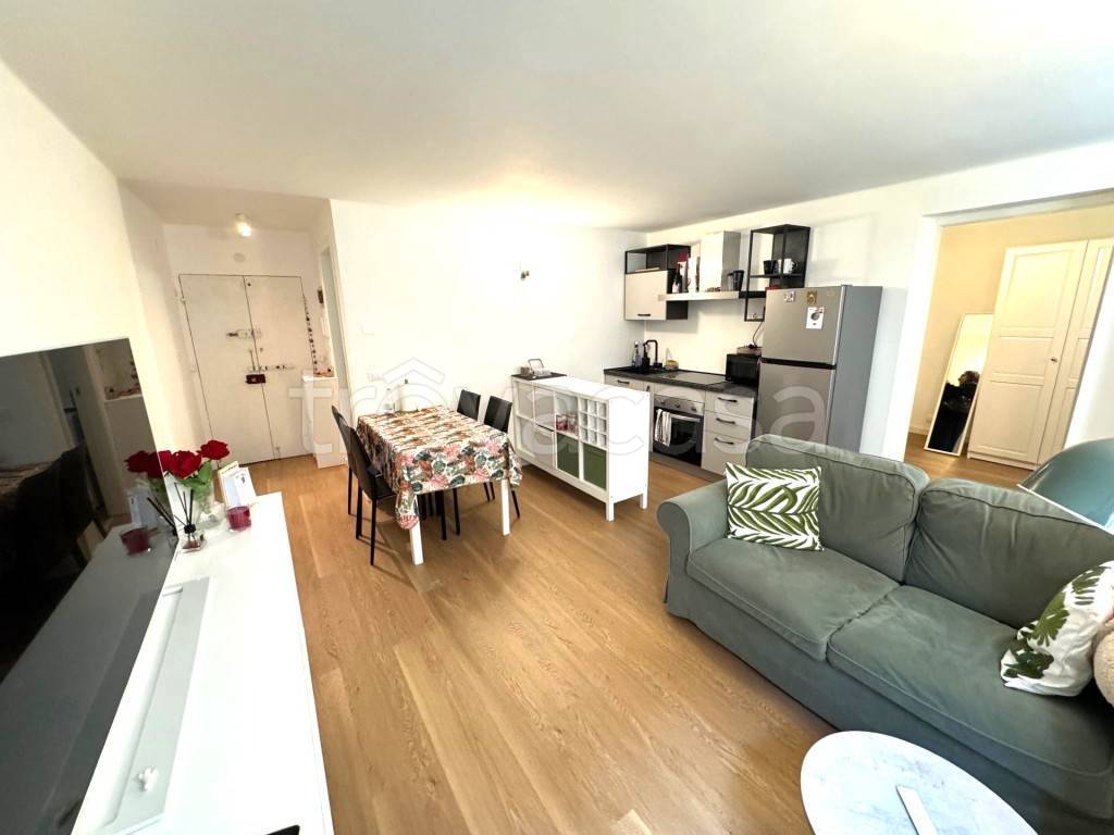 appartamento in affitto a Reggio nell'Emilia in zona Città Storica