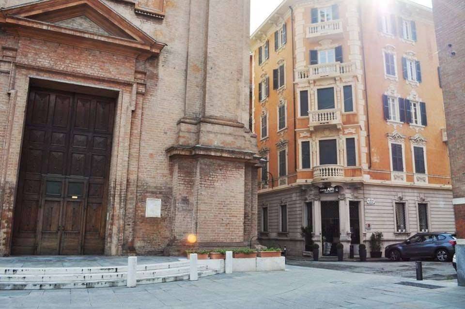 negozio in affitto a Reggio nell'Emilia in zona Città Storica