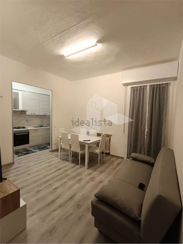 appartamento in affitto a Reggio nell'Emilia in zona Città Storica