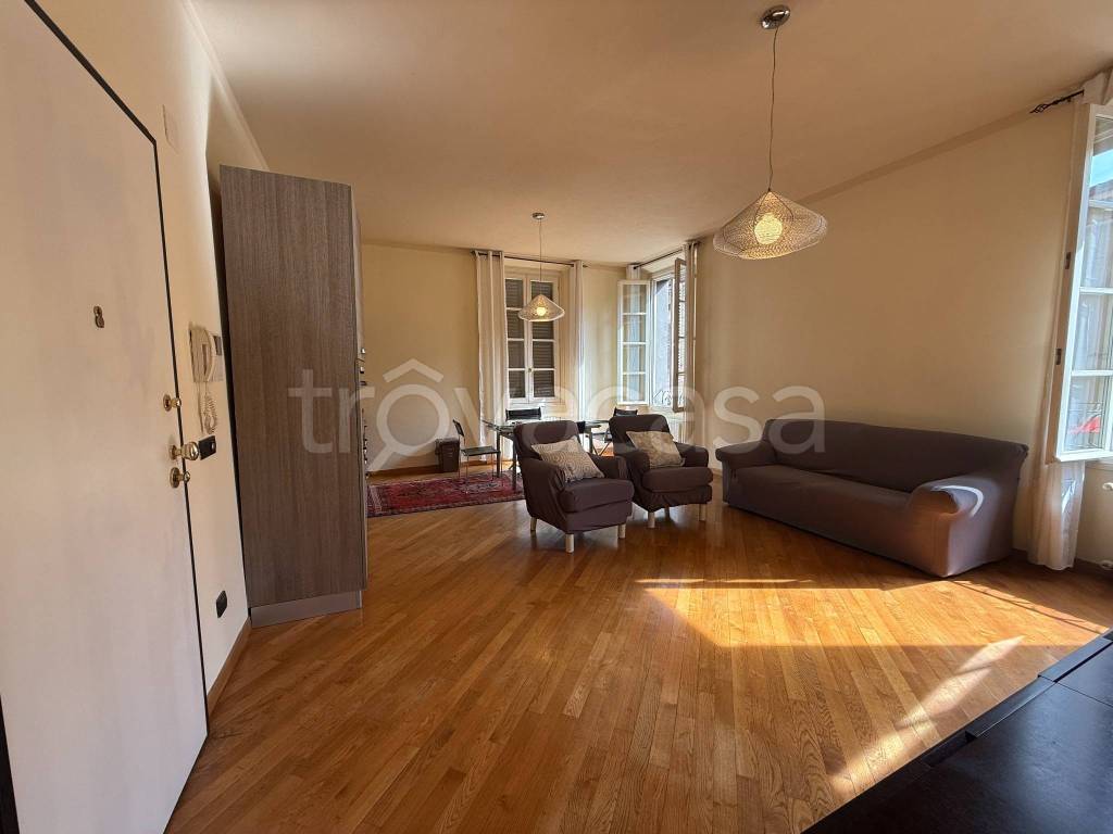 appartamento in affitto a Reggio nell'Emilia in zona Città Storica