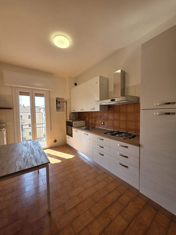 appartamento in affitto a Reggio nell'Emilia in zona Città Storica