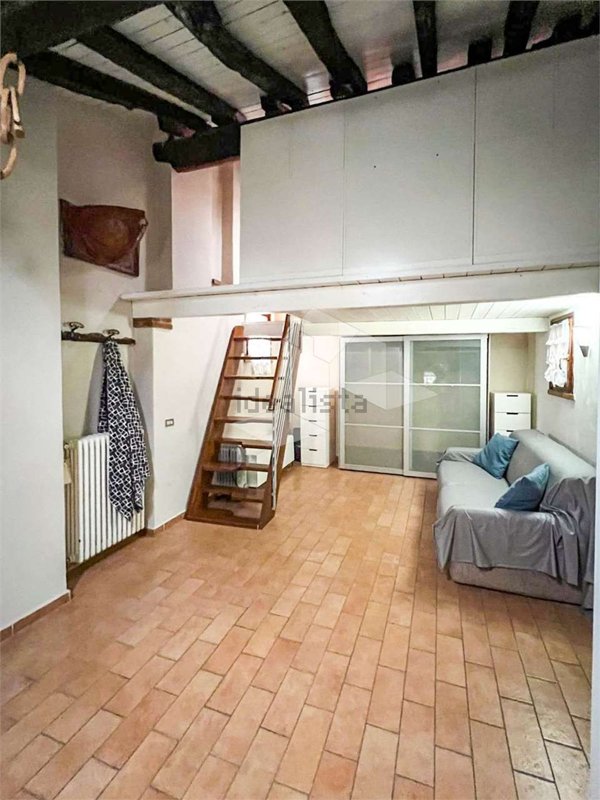 appartamento in affitto a Reggio nell'Emilia in zona Città Storica