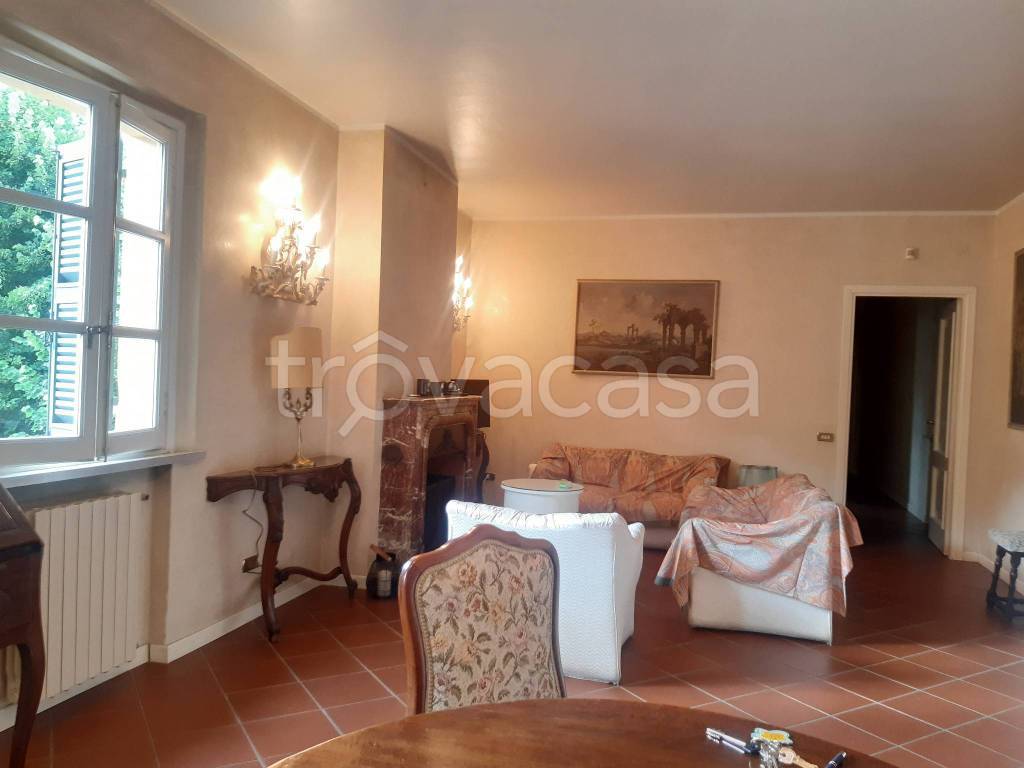 appartamento in affitto a Reggio nell'Emilia in zona Città Storica