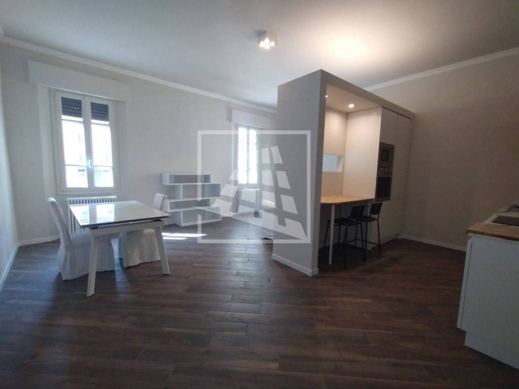 appartamento in affitto a Reggio nell'Emilia in zona Città Storica