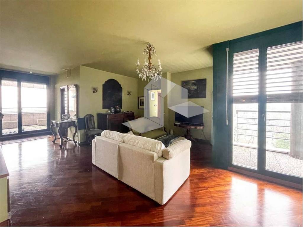 appartamento in affitto a Reggio nell'Emilia in zona Ospizio