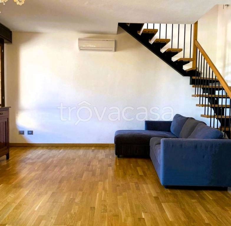 appartamento in affitto a Reggio nell'Emilia in zona Rosta Nuova