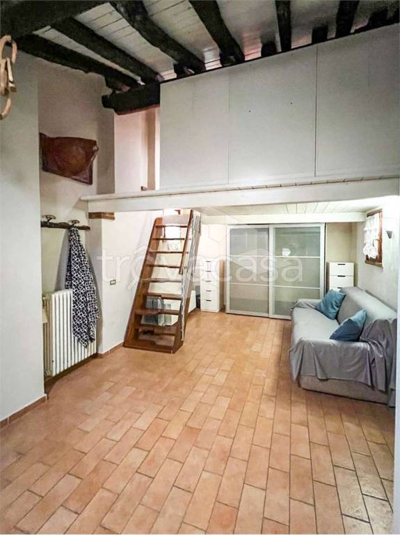 appartamento in affitto a Reggio nell'Emilia in zona Città Storica