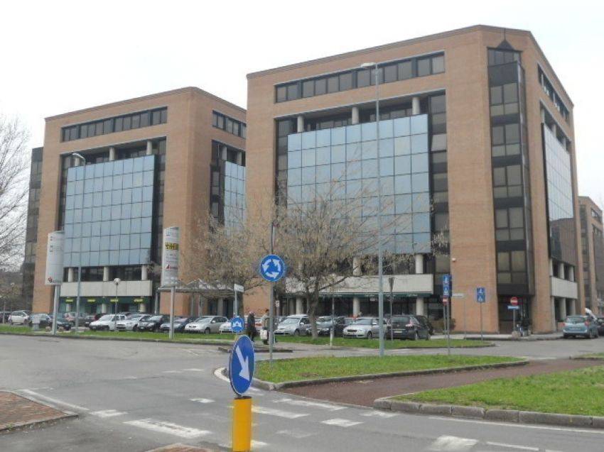 ufficio in affitto a Reggio nell'Emilia in zona Tribunale